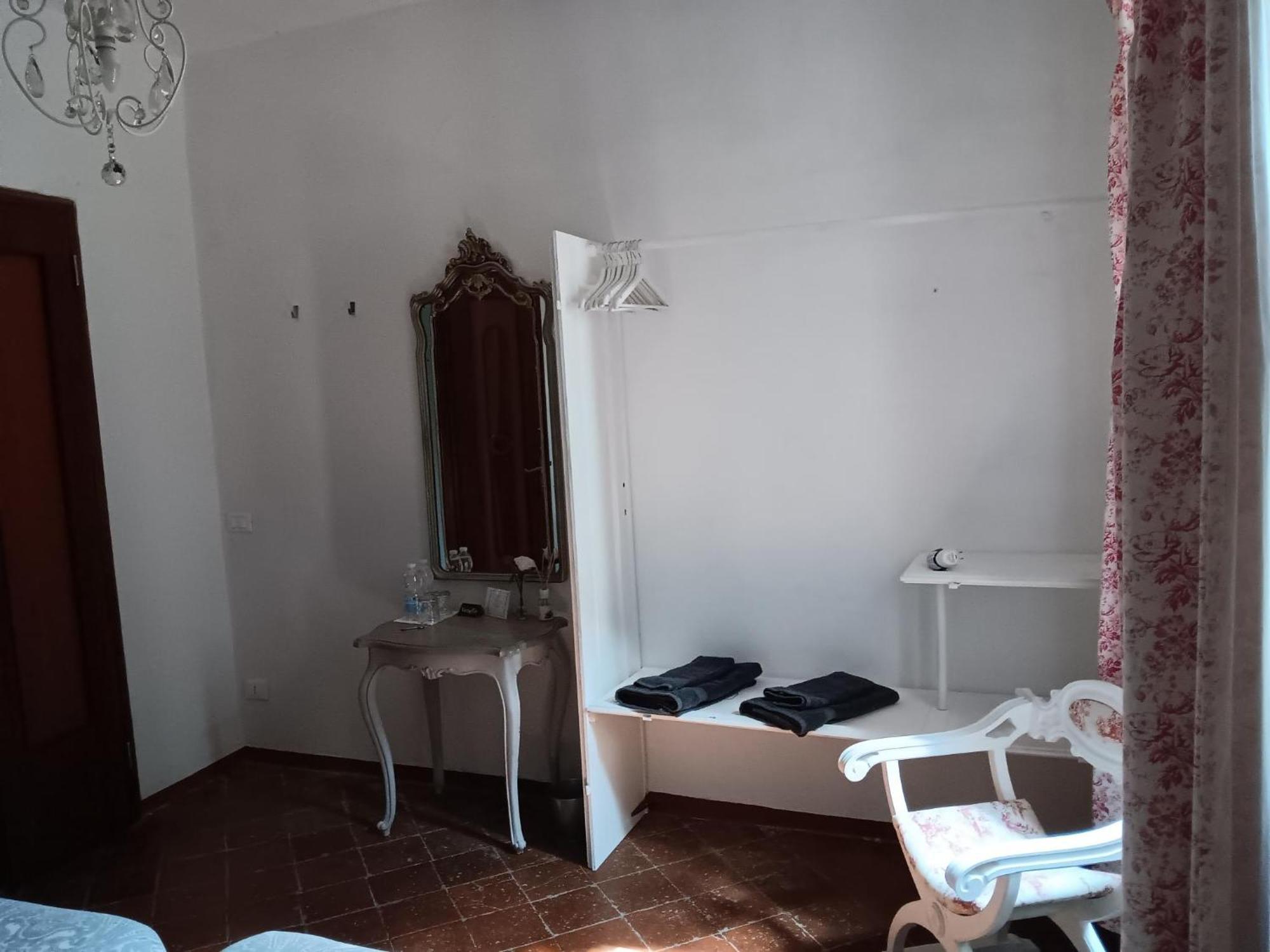 Monti Guesthouse Monti di Licciana Nardi Zewnętrze zdjęcie